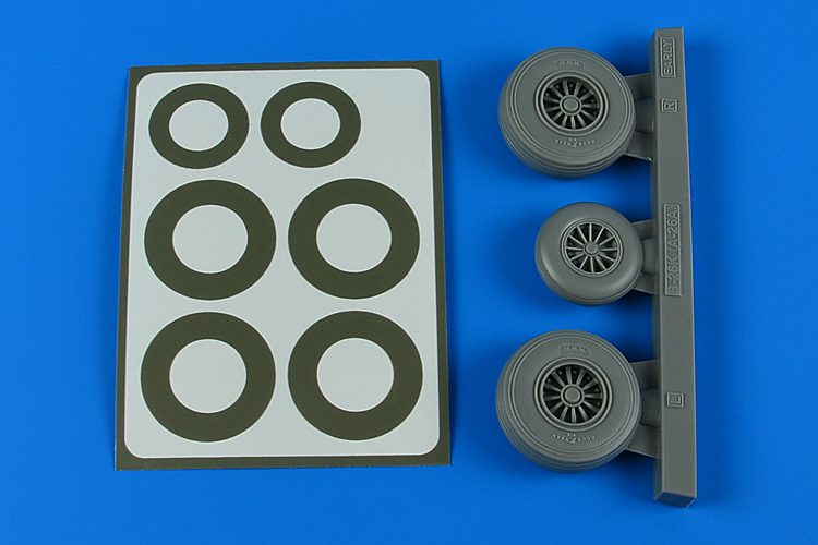 B-26K Invader wheels & paint masks - early au 1/48