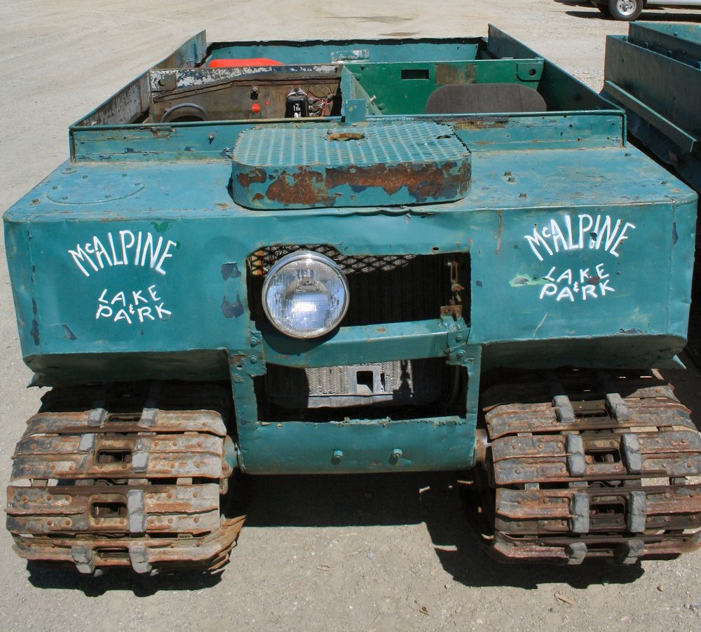 un M-29C Weasel vu de face