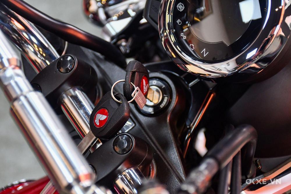 zoom sur le démarreur d'un Honda Dax ST125 2023