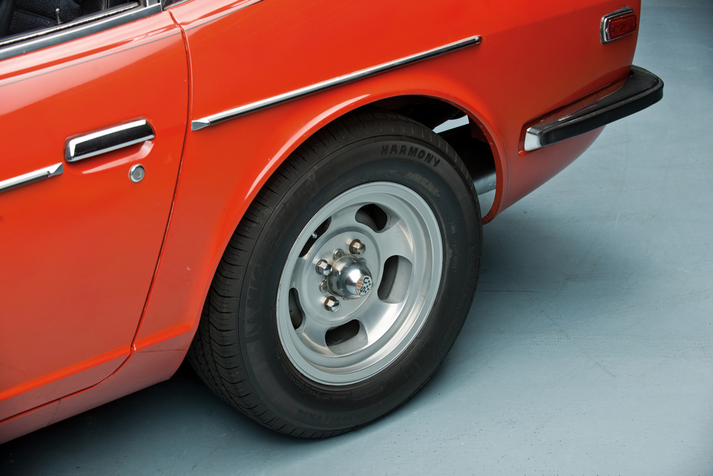 zoom sur la roue arrière gauche