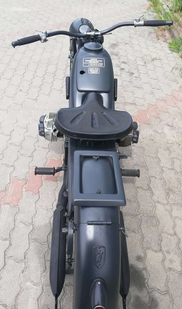 vue aérienne d'une Zundapp KS600