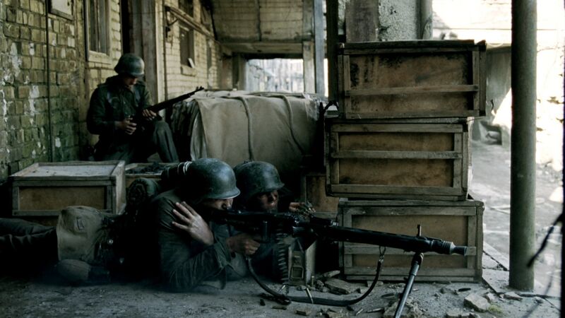 une MG 42 dans la série Frères d'armes