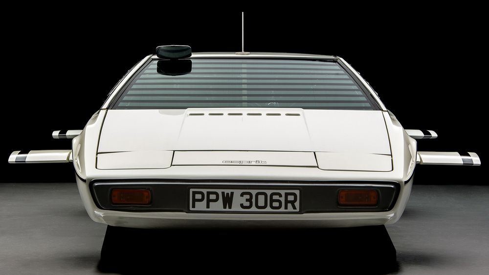 la Lotus Esprit de L'espion qui m'aimait en version Wet Nellie vue de face