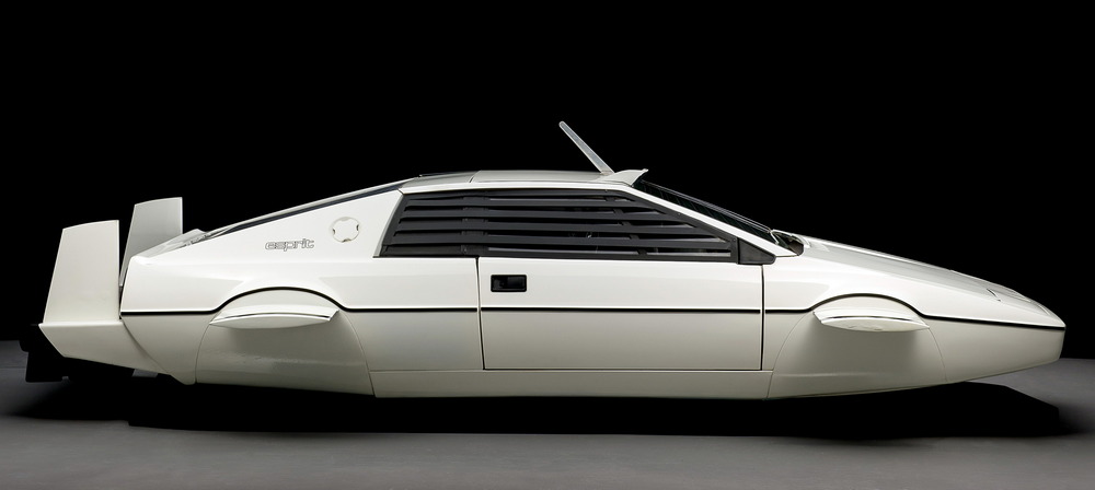 la Lotus Esprit de L'espion qui m'aimait en version Wet Nellie vue de profil droit