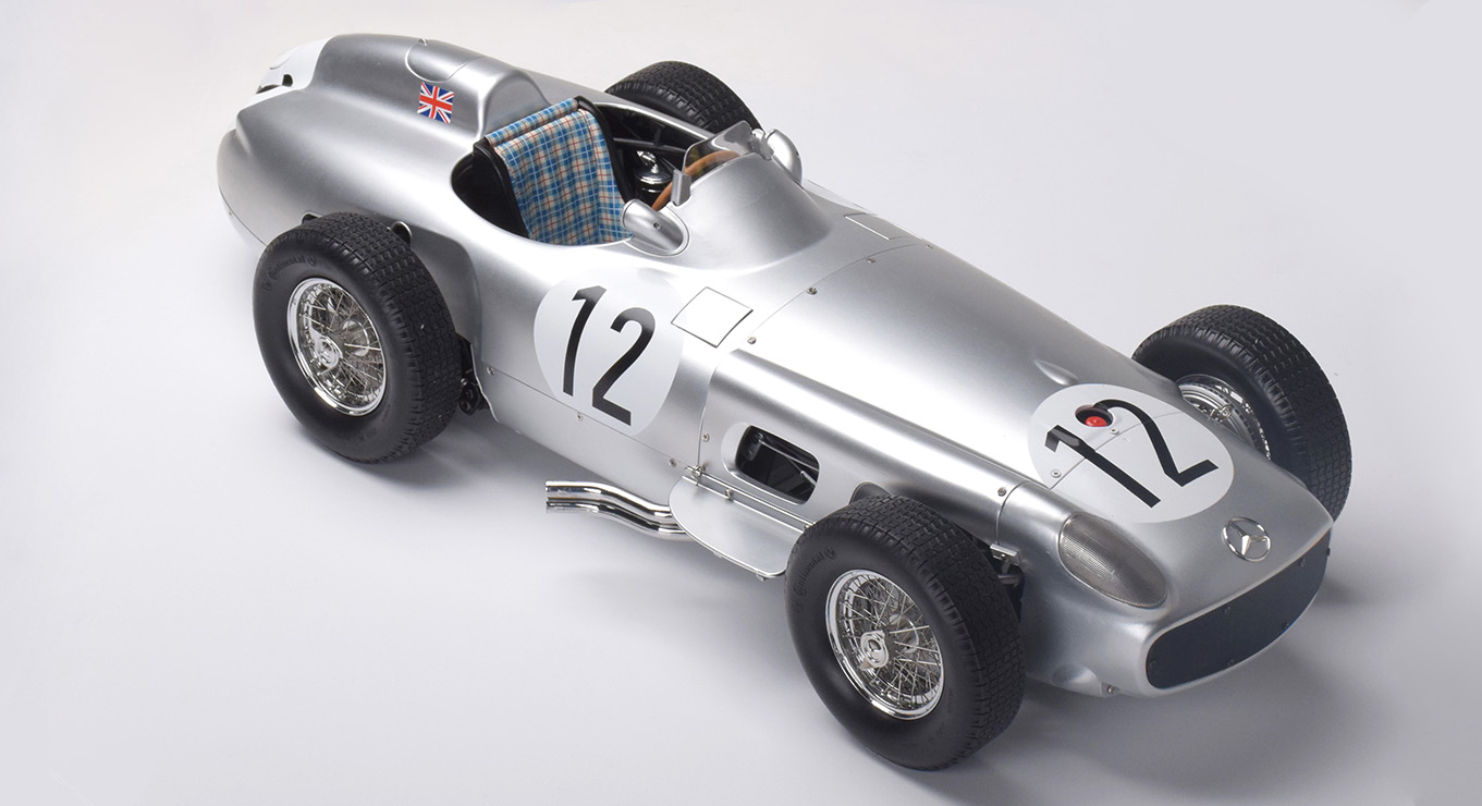 la Mercedes-Benz W 196 R